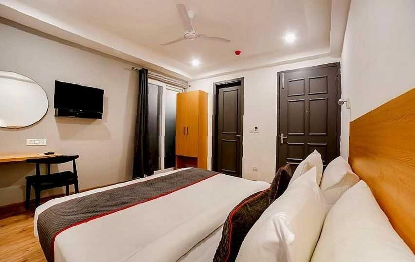 Collection O Kailash Enclave Delhi  Exterior photo